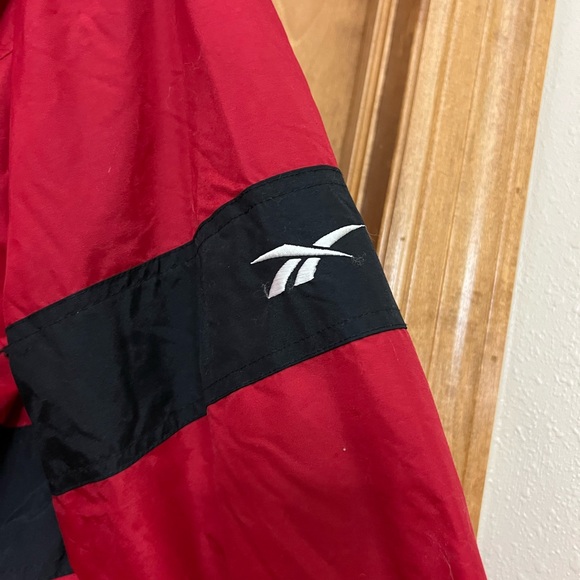 Vintage Reebok Wisconsin Badgers Fleece Lined Coat Jacket Size Large READ - Picture 10 of 16